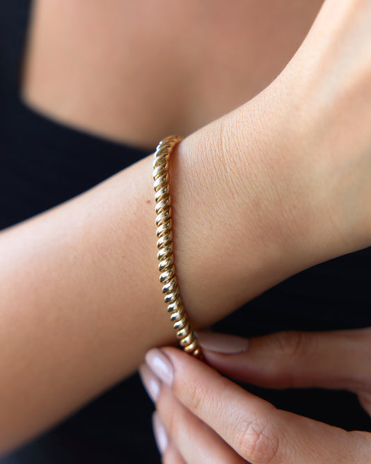 Nostalgic Twist Bracelet