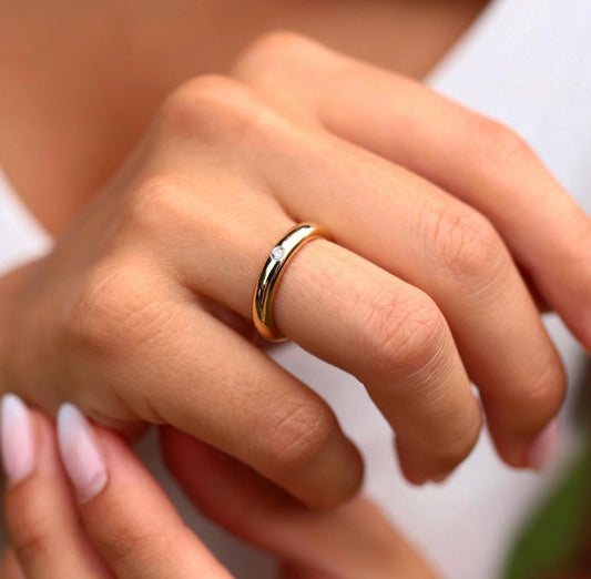 Tek Taş Tam Bombe Yüzük