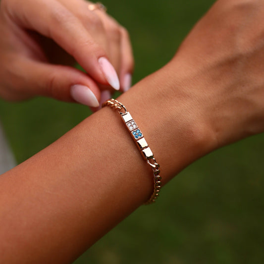 Grande Twisted Cube Bracelet