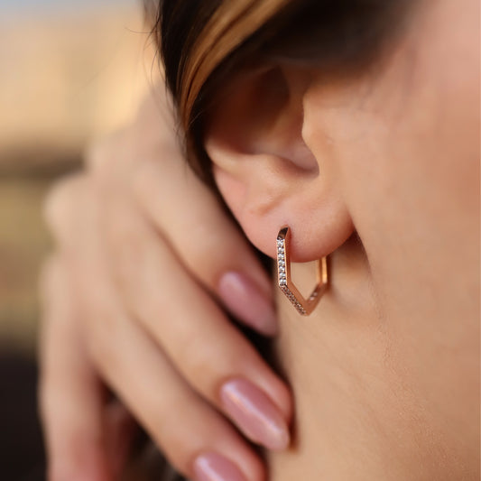 Orta boy altıgen küpeler