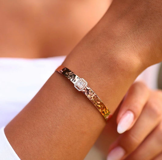 Bagetli Dövme Kelepçe