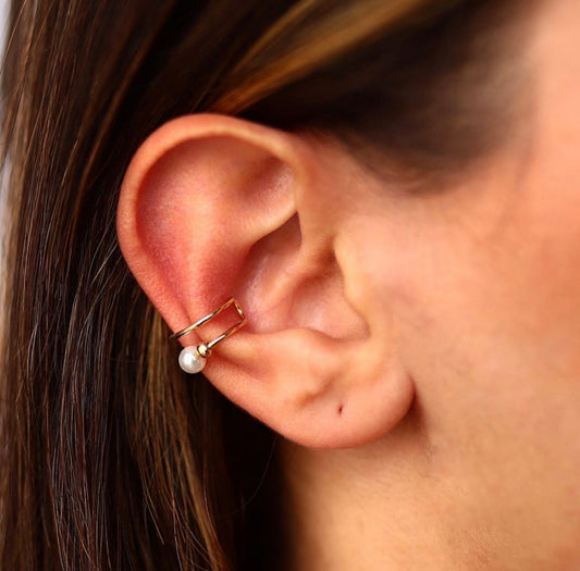 Pearl Earcuff