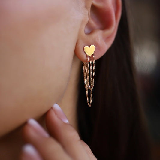 Zincir sallantılı kalp küpeler