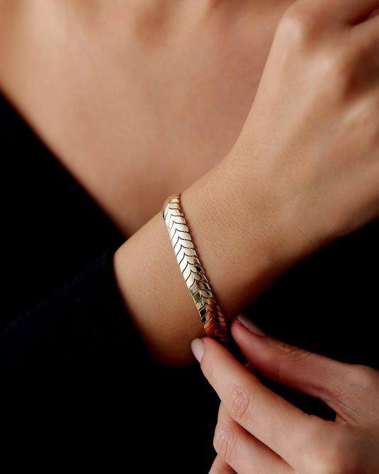 Thick Fishbone Bracelet