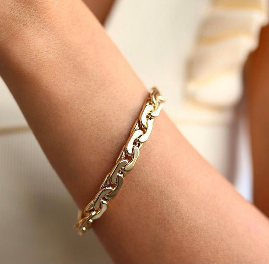 Anchor Bracelet