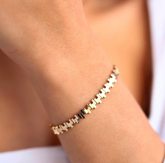 Asymmetric Bar Bracelet