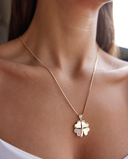 Tondo Chain Clover Necklace