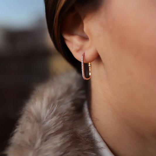 Sıra taşlı ataş küpeler