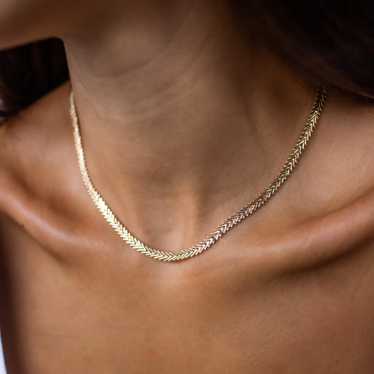 Tesoro Fishbone Necklace