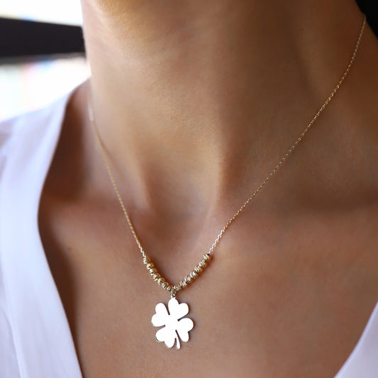 Dorica ball clover necklace