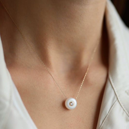 Single Stone Pearl Necklace