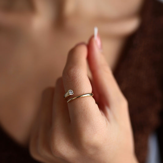 Single Stone Ivy Ring